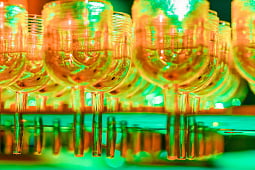 Производство деталей из пластмасс и резины