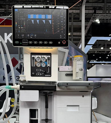 Уральский приборостроительный завод впервые представляет наркозно-дыхательный аппарат «АНЕСТЕК»